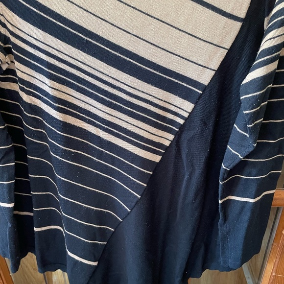 Women top - Picture 3 of 5